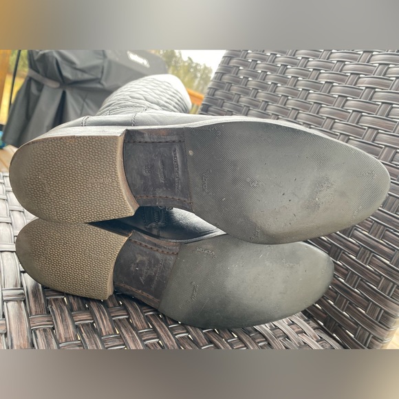 BURBERRY Black QUILTED ALL Leather Riding BOOTS🏇🇮🇹Italian made🔥EUC🇺🇸7.5/8 - Picture 14 of 17